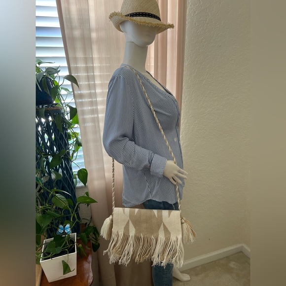 Classic Tan & White Bohemian Handwoven Shoulder Bag - Hippie Chic Fringe Bag - Picture 14 of 14